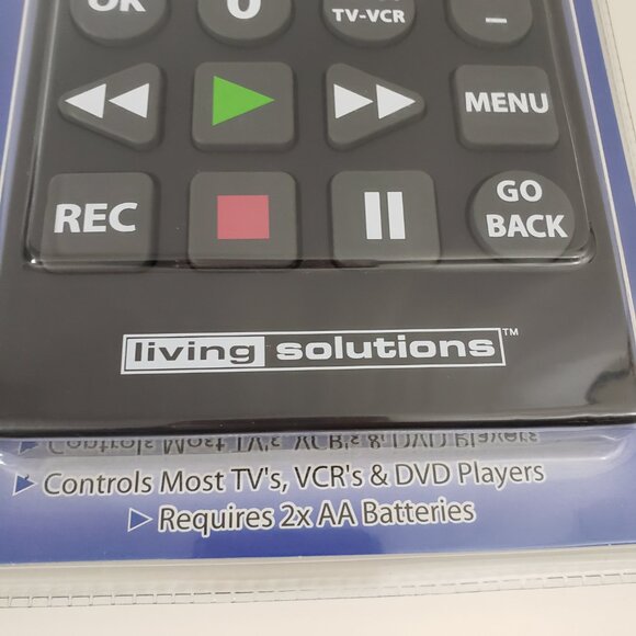 Living Solutions Colossal Universal Remote Control For TV VCR DVD New in Box - Picture 3 of 7